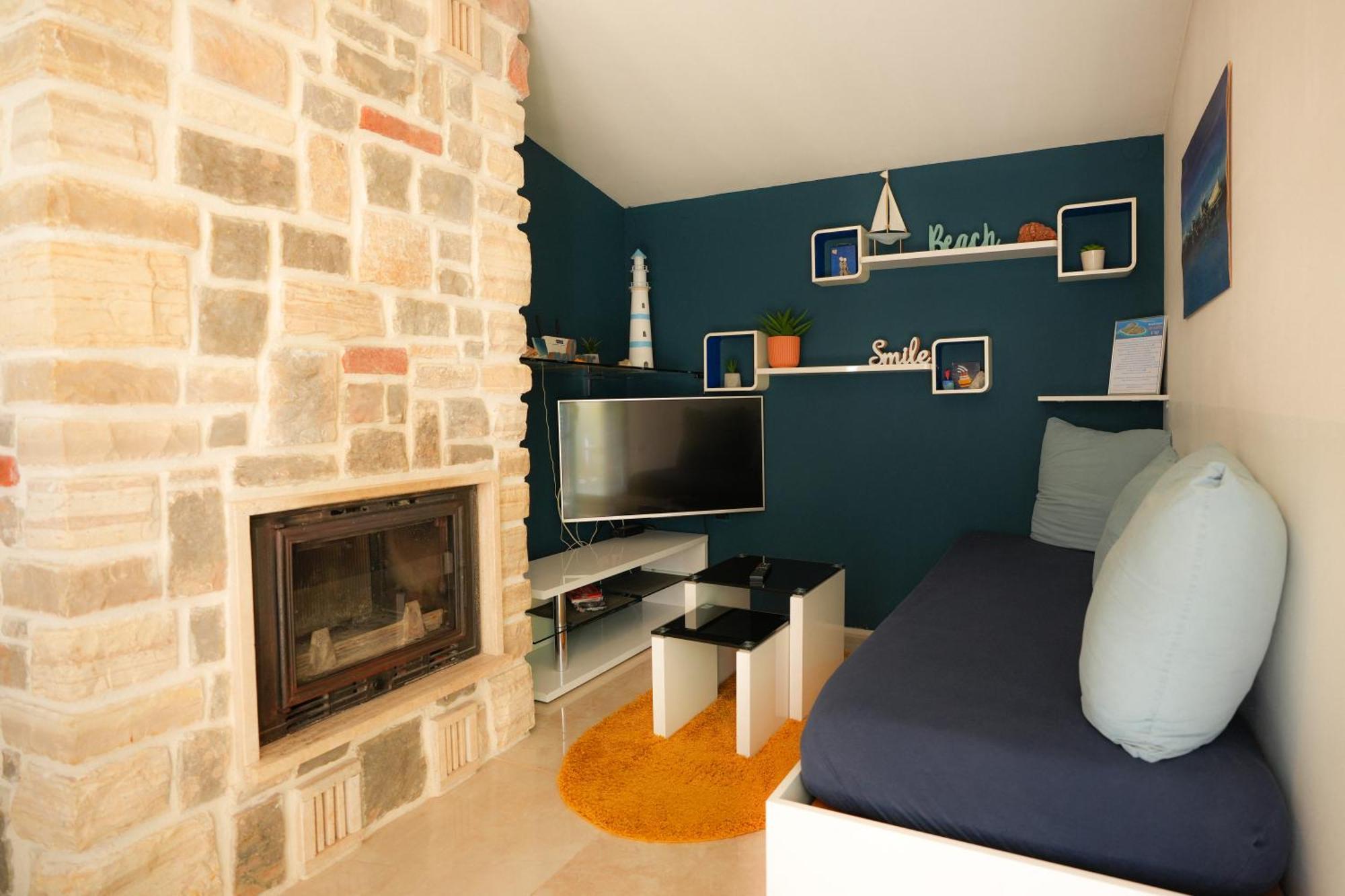 Holiday Home - Beach House 'Amarella' Турань Экстерьер фото